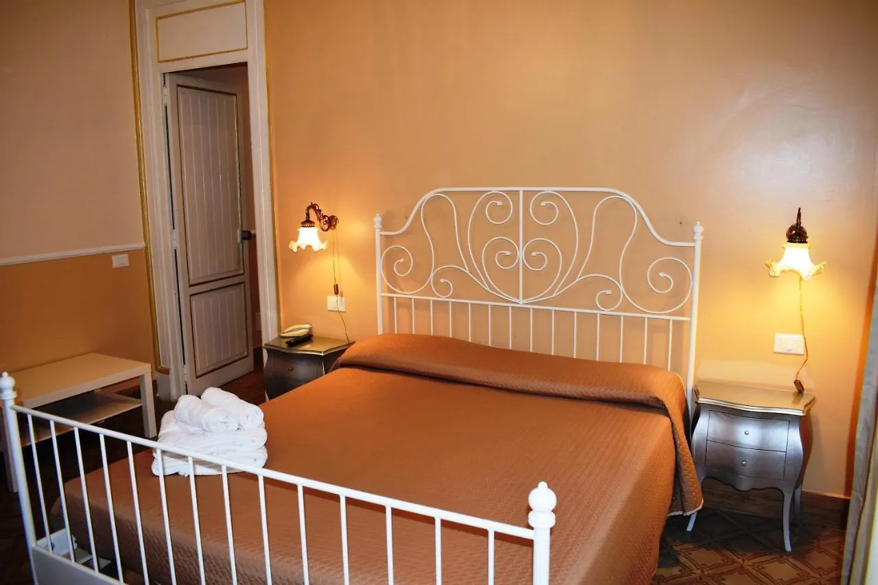 Maison Landolina 팔레르모 2*,